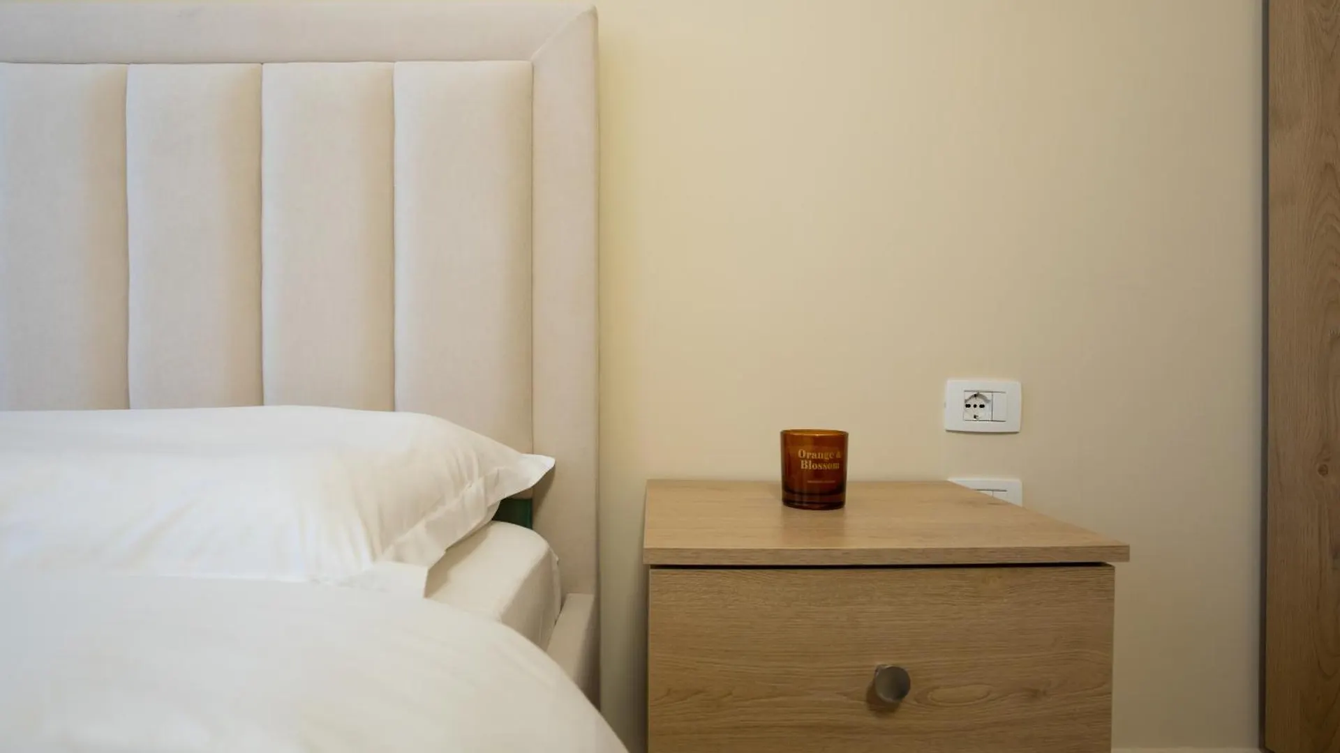 Unique Apartment Τίρανα
