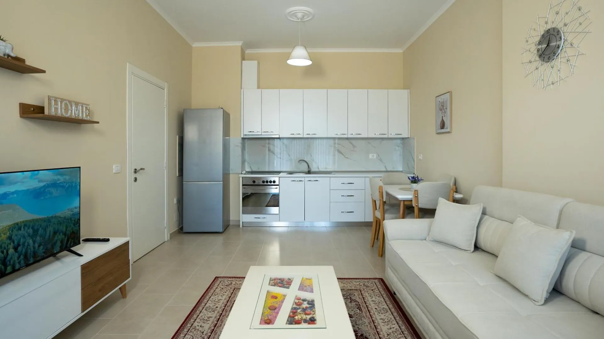 Unique Apartment Τίρανα