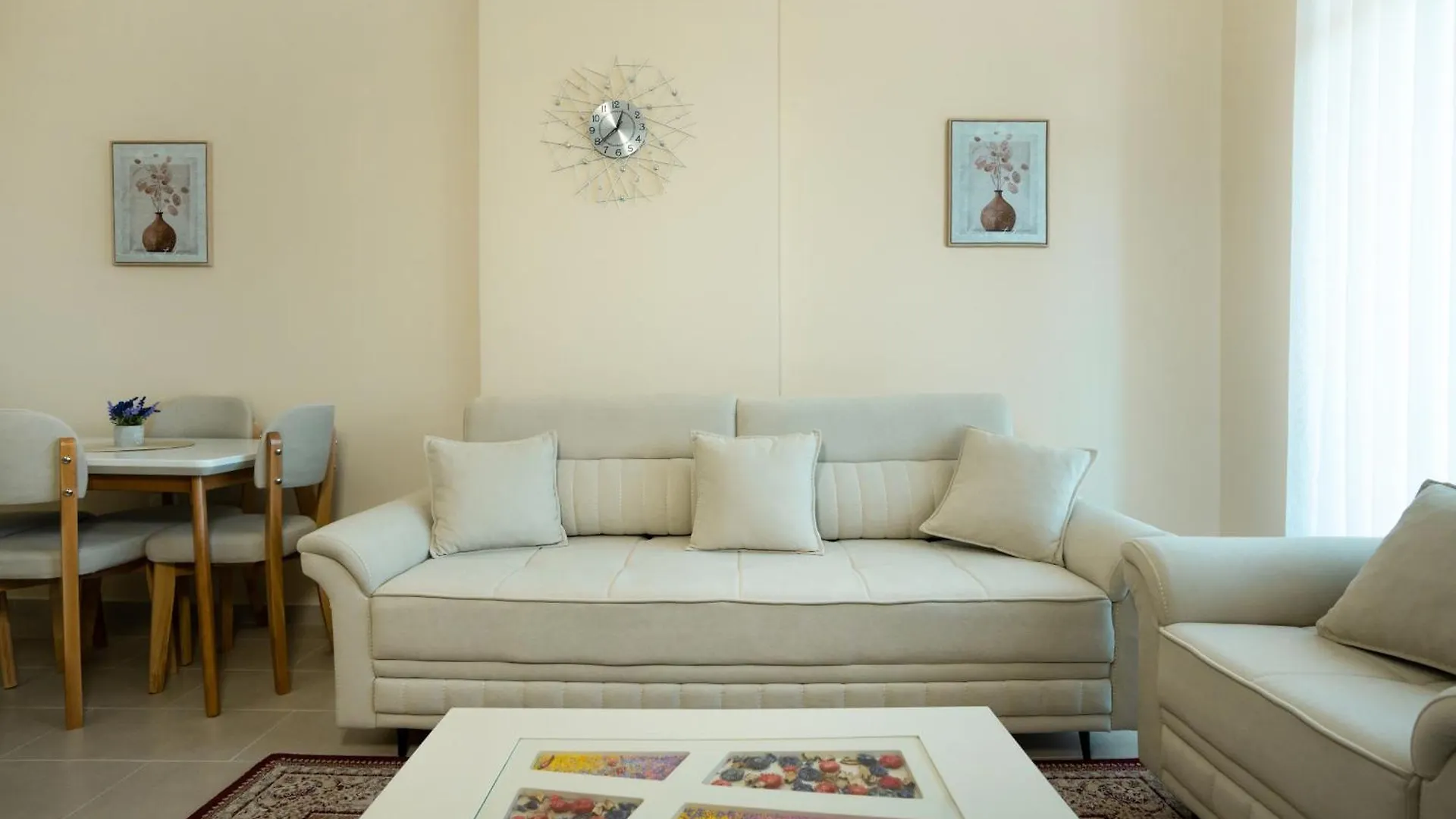 Unique Apartment Τίρανα